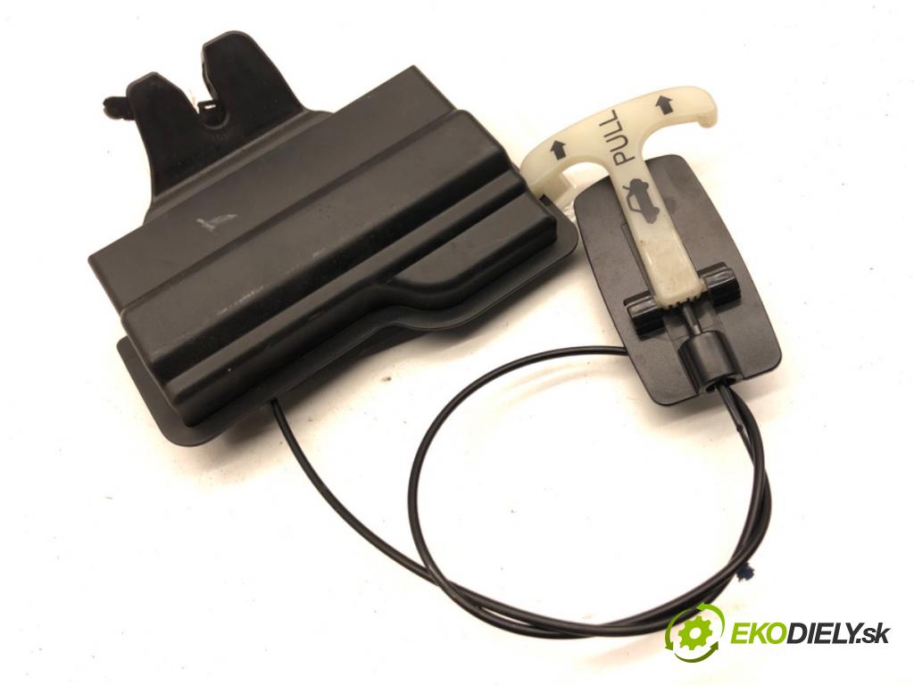 INFINITI Q50 sedan 2014 268 kW 50 Hybrid AWD 3498 zámok dverí zad 