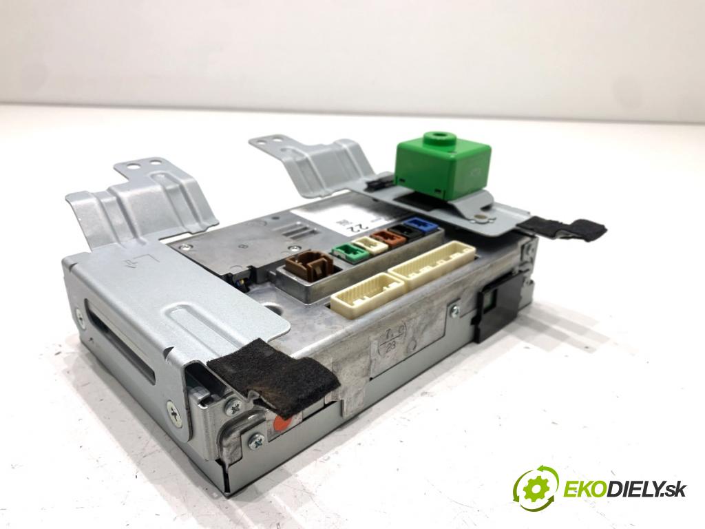 INFINITI Q50 sedan 2014 268 kW 50 Hybrid AWD 3498 Dislpej 283874HB0A (Prístrojová doska)