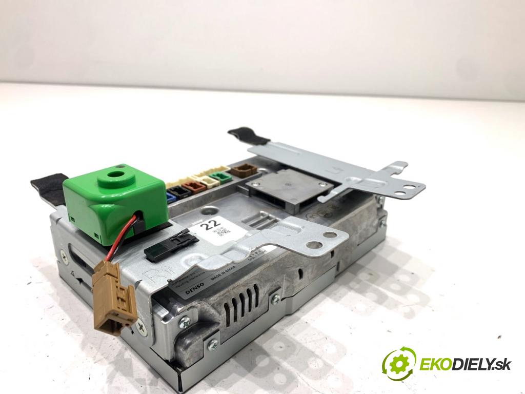 INFINITI Q50 sedan 2014 268 kW 50 Hybrid AWD 3498 Dislpej 283874HB0A (Prístrojová doska)