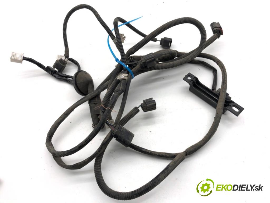 INFINITI Q50 sedan 2014 268 kW 50 Hybrid AWD 3498 Káblovačka PDC zad 