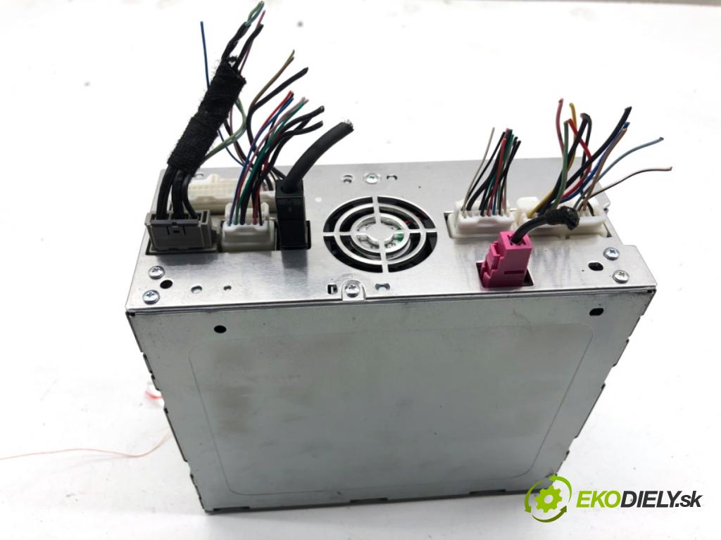 INFINITI Q50 sedan 2014 268 kW 50 Hybrid AWD 3498 RADIO 283304GW0A (Audio zariadenie)