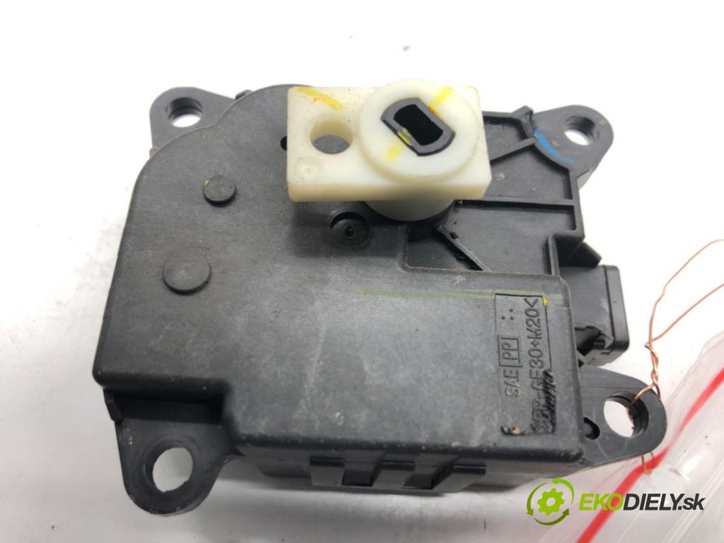 INFINITI Q50 sedan 2014 268 kW 50 Hybrid AWD 3498 Motor kúrenia 277324GF0A