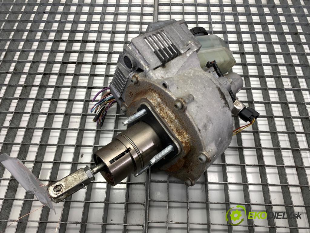 INFINITI Q50 sedan 2014 268 kW 50 Hybrid AWD 3498 Posilovač bŕzd 4GF5A