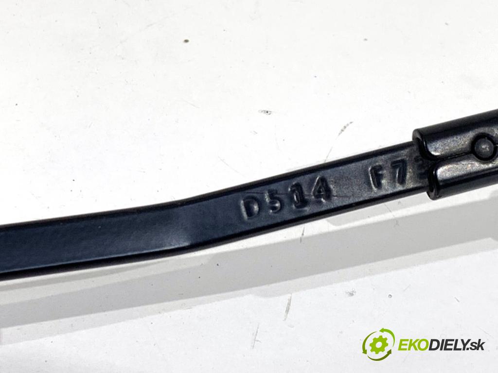 INFINITI Q50 sedan 2014 268 kW 50 Hybrid AWD 3498 Rameno stierače predný