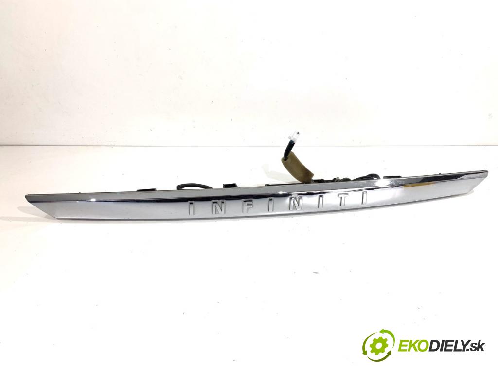 INFINITI Q50 sedan 2014 268 kW 50 Hybrid AWD 3498 lišta dveří zadní část 848104GA0A