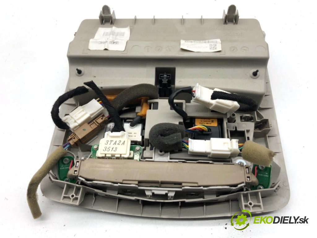 INFINITI Q50 sedan 2014 268 kW 50 Hybrid AWD 3498 světlo stropní 264304GB4C