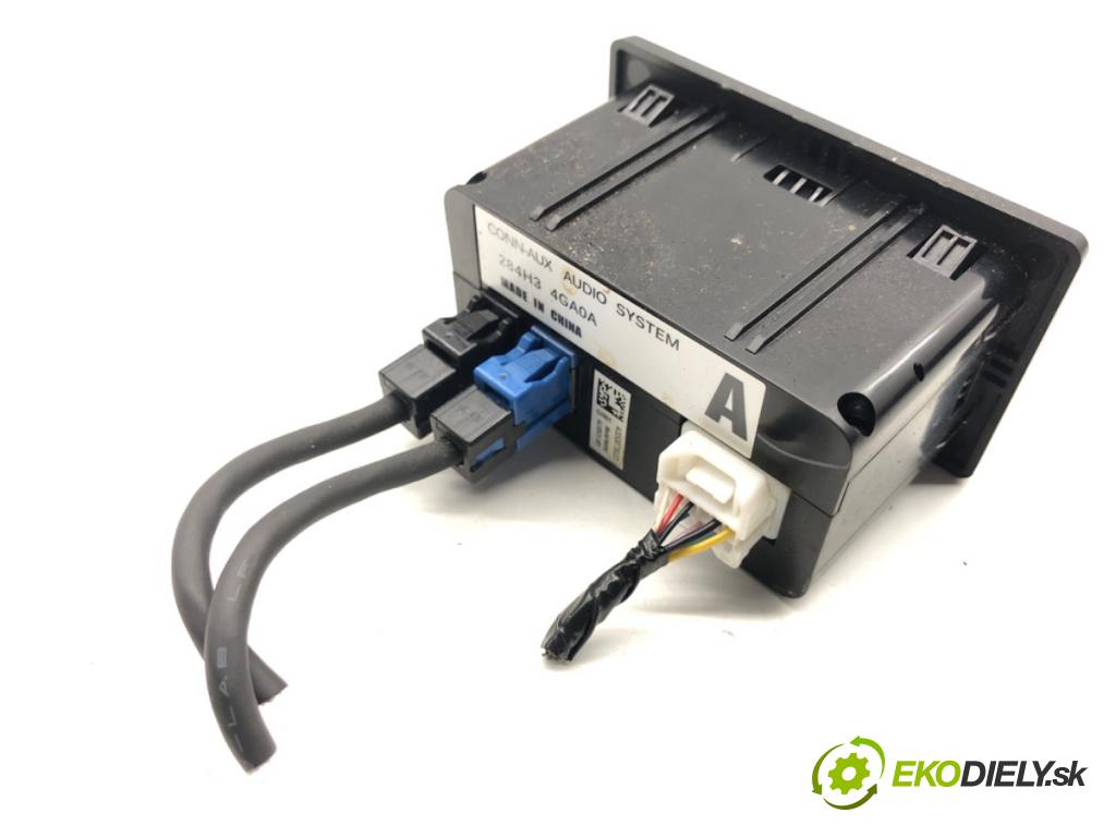 INFINITI Q50 sedan 2014 268 kW 50 Hybrid AWD 3498 HNÍZDO: USB 284H34GA0A