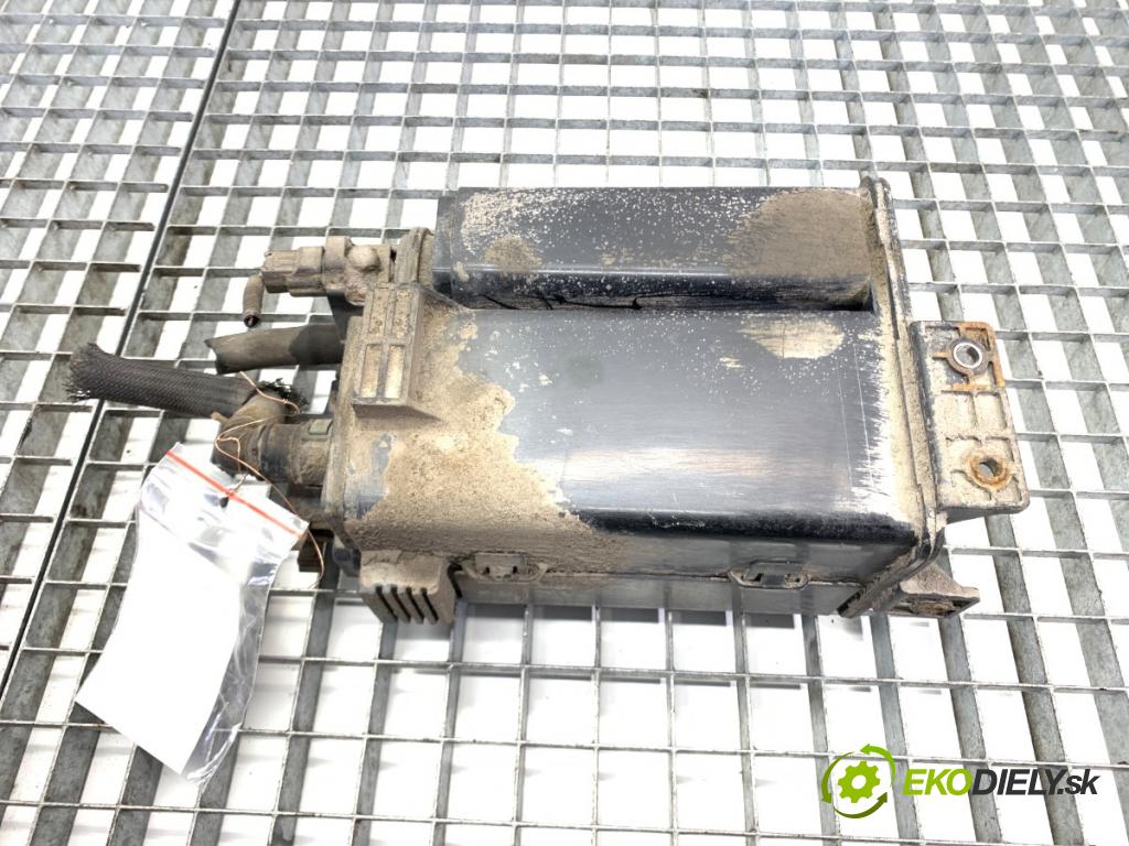 INFINITI Q50 sedan 2014 268 kW 50 Hybrid AWD 3498 filter peľový 149504GA00