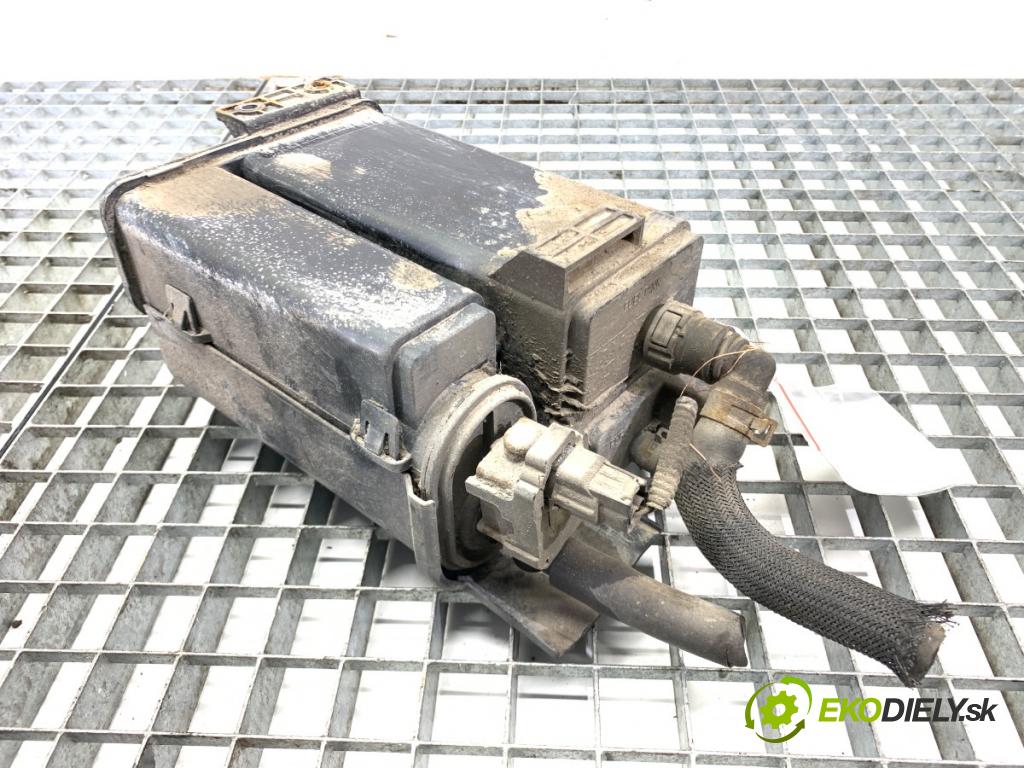 INFINITI Q50 sedan 2014 268 kW 50 Hybrid AWD 3498 filter peľový 149504GA00