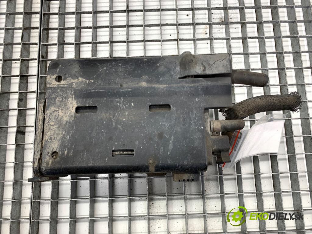 INFINITI Q50 sedan 2014 268 kW 50 Hybrid AWD 3498 filter peľový 149504GA00