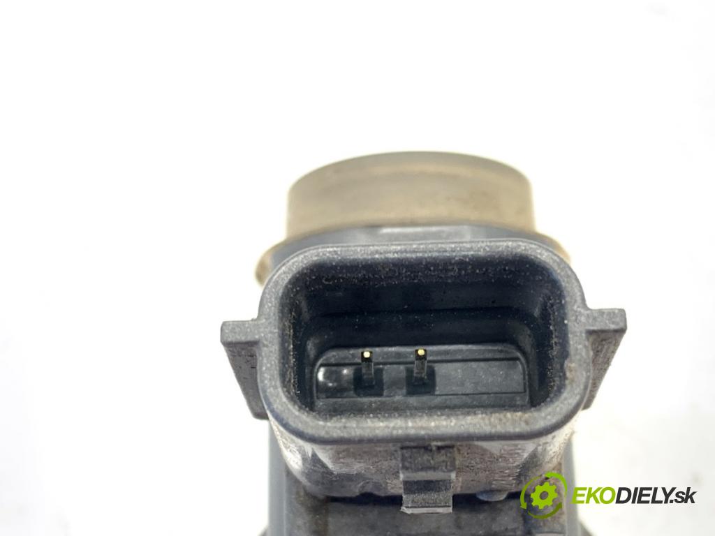 INFINITI Q50 sedan 2014 268 kW 50 Hybrid AWD 3498 Snímač PDC 284384BA5A