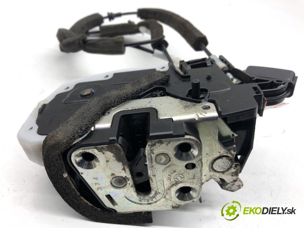 INFINITI Q50 sedan 2014 268 kW 50 Hybrid AWD 3498 zámok Dvere ľavy zad 