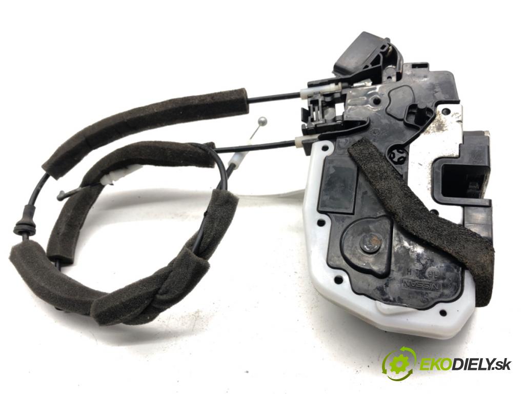 INFINITI Q50 sedan 2014 268 kW 50 Hybrid AWD 3498 zámok Dvere ľavy zad