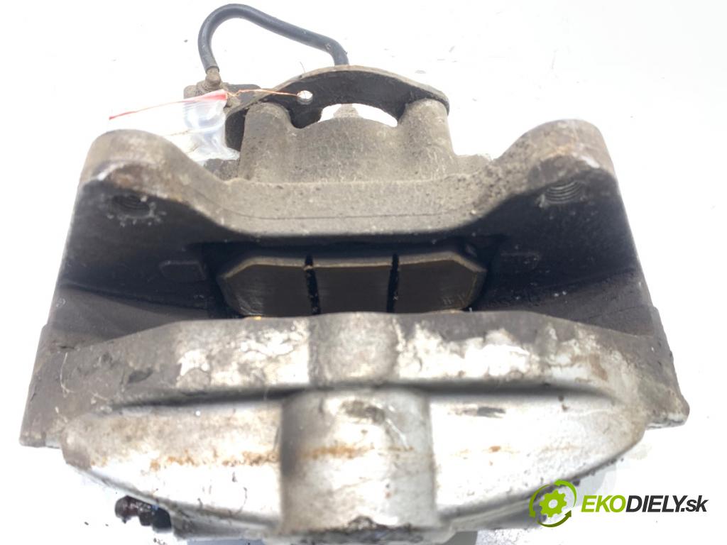 INFINITI Q50 sedan 2014 268 kW 50 Hybrid AWD 3498 brzdič třmen levý zadní část 4101