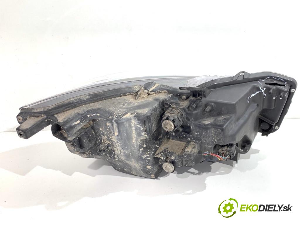 INFINITI Q50 sedan 2014 268 kW 50 Hybrid AWD 3498 Svetlomet ľavy predný PLNÉ: LED