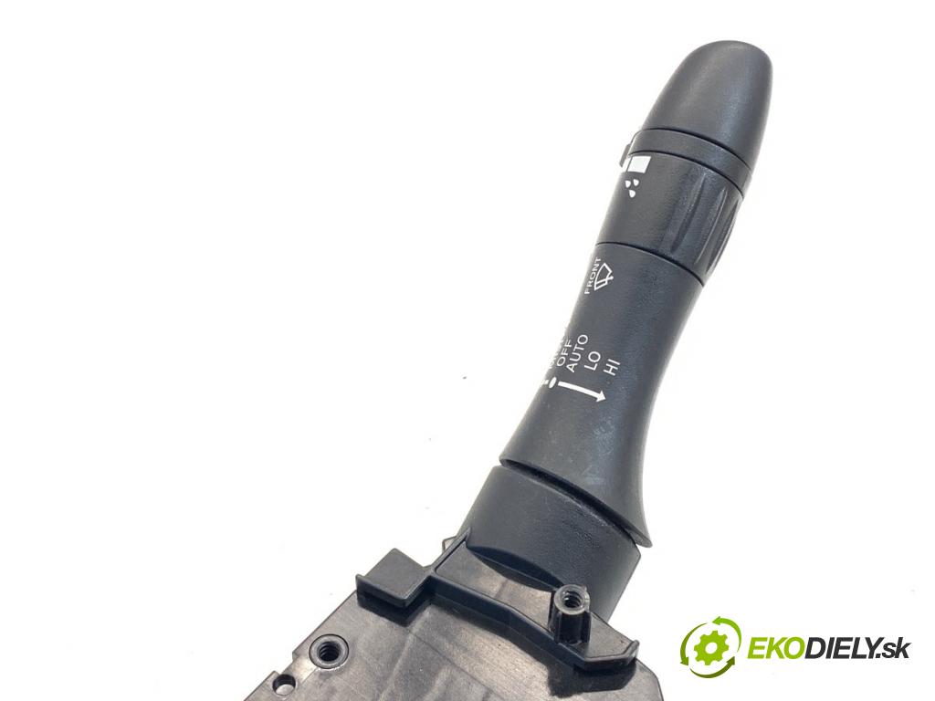 INFINITI Q50 sedan 2014 268 kW 50 Hybrid AWD 3498 Prepínač kombinovaný  (Prepínacie páčky pod volantom)