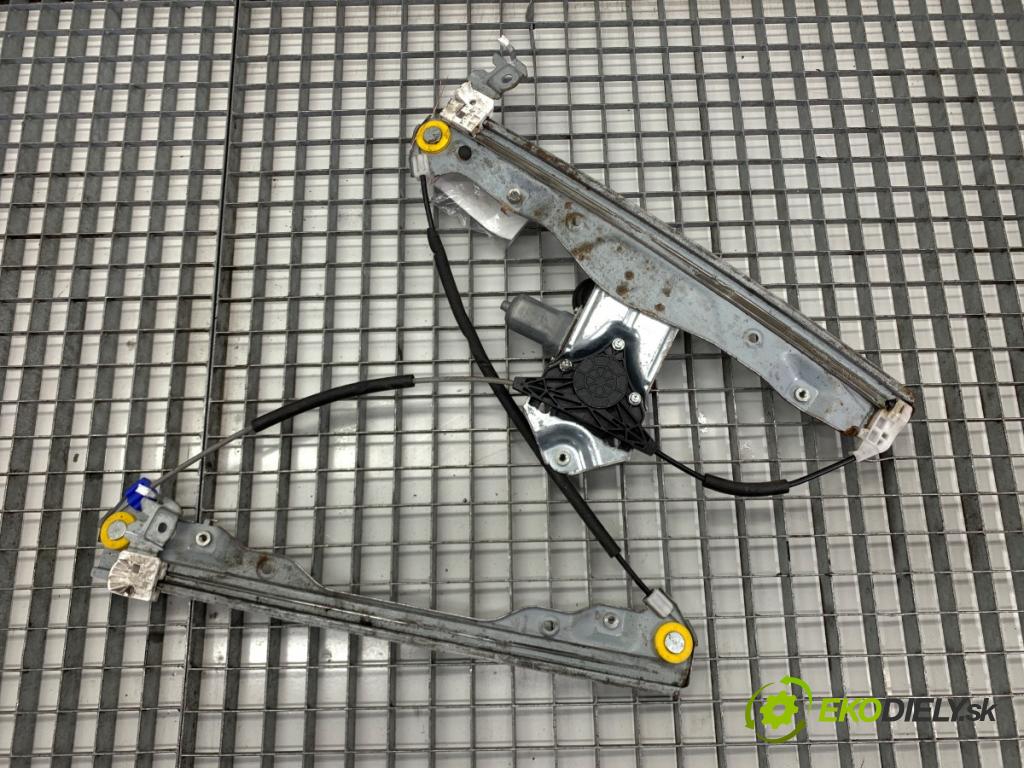 INFINITI Q50 sedan 2014 268 kW 50 Hybrid AWD 3498 mechanismus okna pravý přední část 807304GA1A