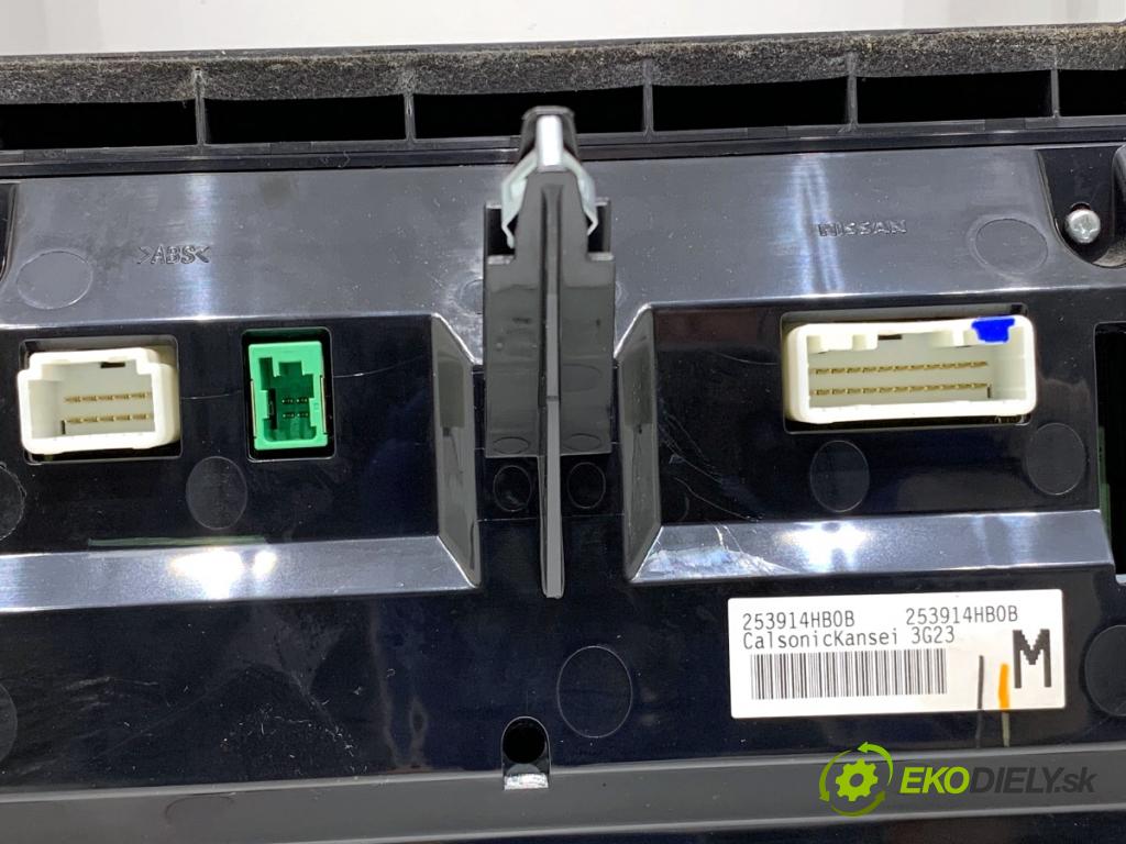 INFINITI Q50 sedan 2014 268 kW 50 Hybrid AWD 3498 Panel ovládania kúrenia 253914HB0B (Prepínacie páčky pod volantom)