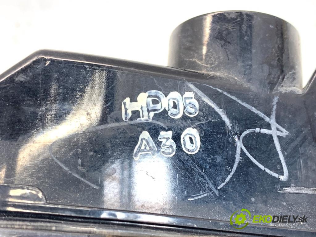 INFINITI Q50 sedan 2014 268 kW 50 Hybrid AWD 3498 světlo DRL: pravý přední část