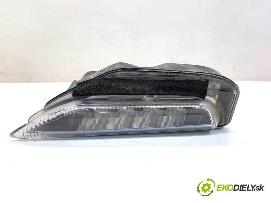 INFINITI Q50 sedan 2014 268 kW 50 Hybrid AWD 3498 světlo DRL: levý přední část 