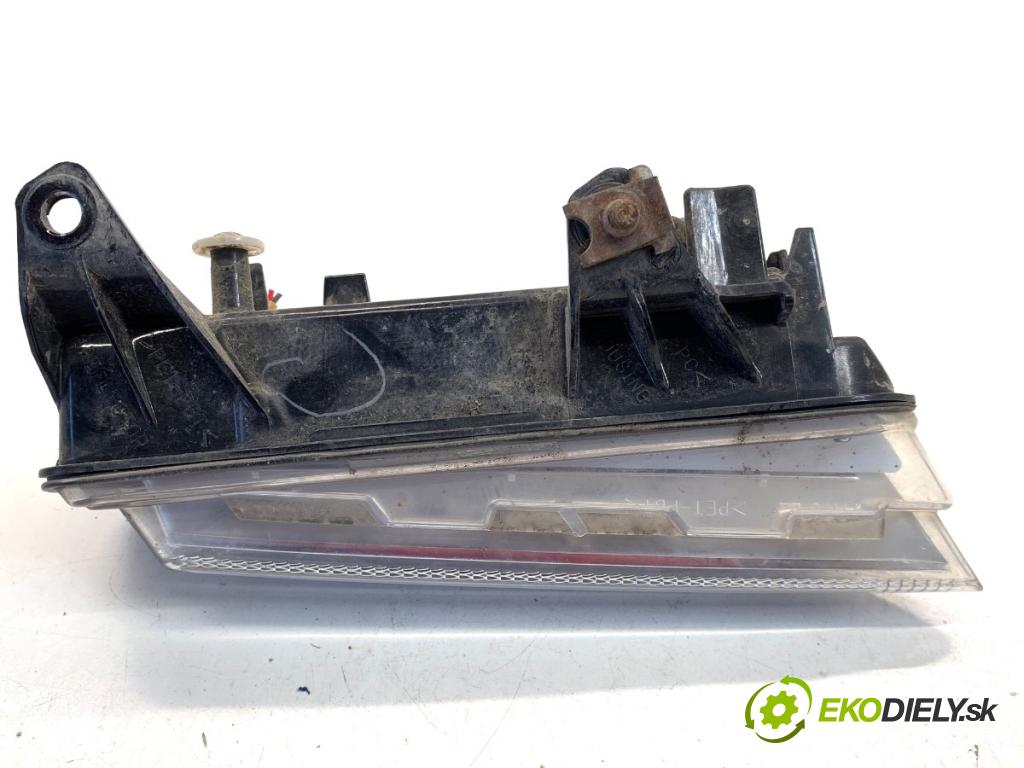 INFINITI Q50 sedan 2014 268 kW 50 Hybrid AWD 3498 Svetlo DRL: ľavy predný