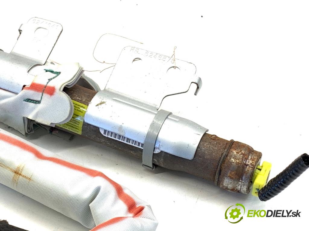 INFINITI Q50 sedan 2014 268 kW 50 Hybrid AWD 3498 Stropný pravy 624163900E