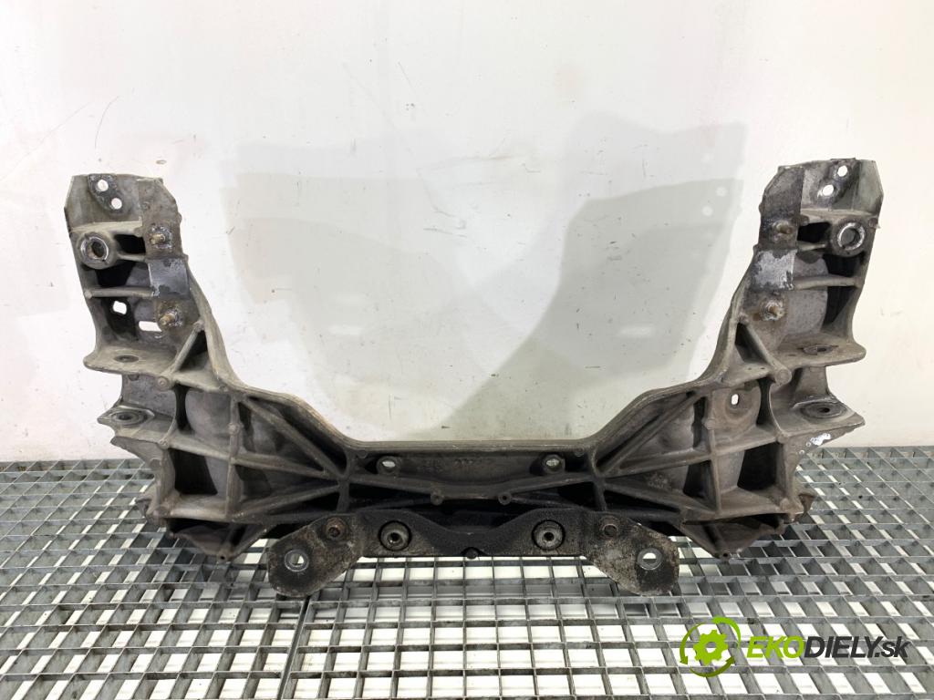 INFINITI Q50 sedan 2014 268 kW 50 Hybrid AWD 3498 Výstuha pod Motor  (Výstuha predná)