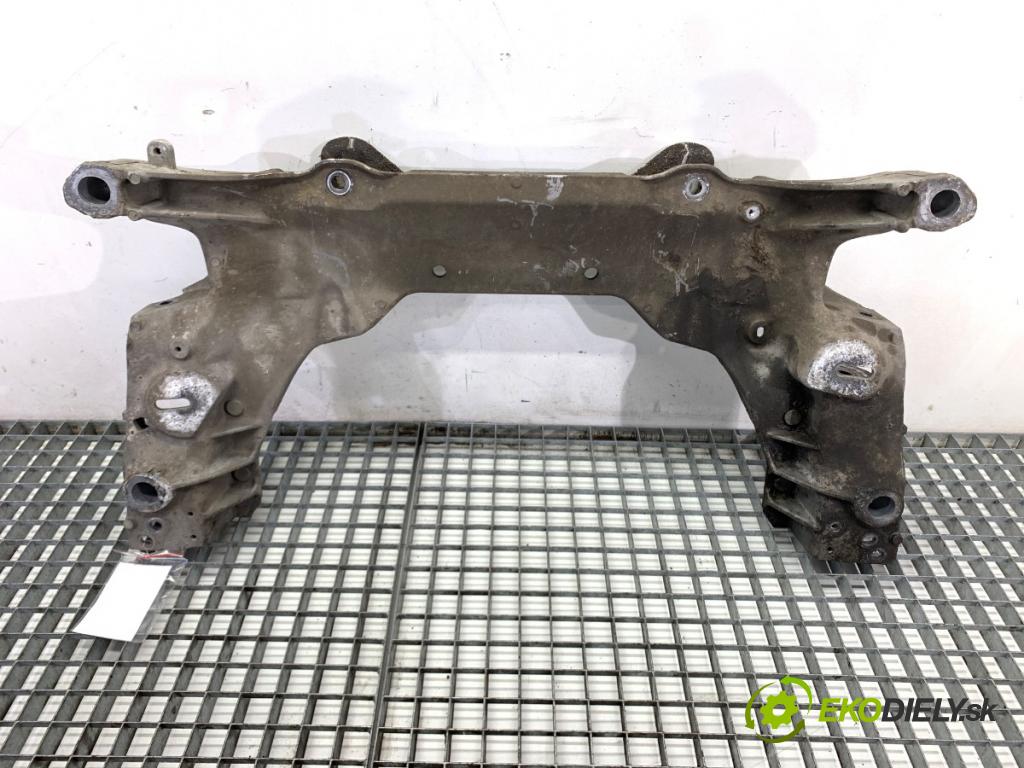 INFINITI Q50 sedan 2014 268 kW 50 Hybrid AWD 3498 výztuha pod motor  (Přední výztuha)