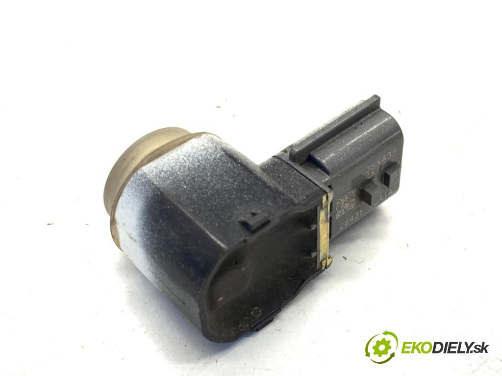 INFINITI Q50 sedan 2014 268 kW 50 Hybrid AWD 3498 Snímač PDC 284384GA1A