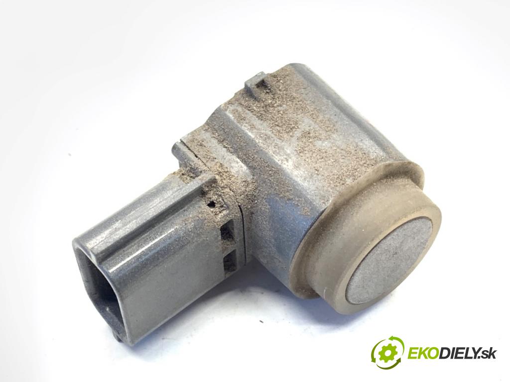 INFINITI Q50 sedan 2014 268 kW 50 Hybrid AWD 3498 Snímač PDC 284384BA5A