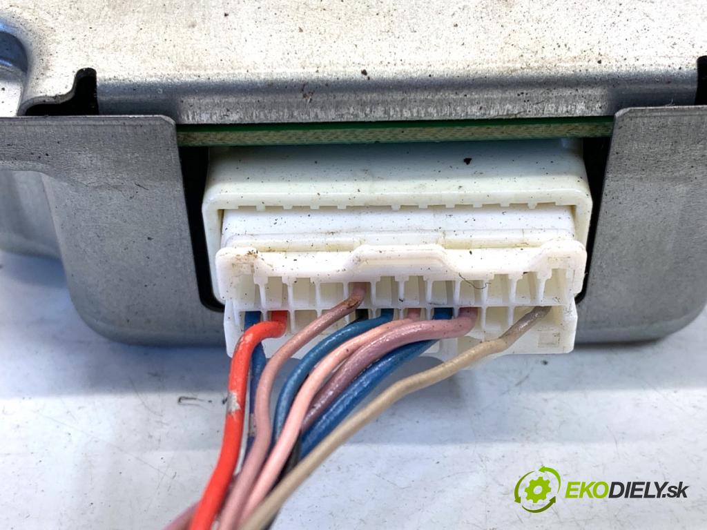 INFINITI Q50 sedan 2014 268 kW 50 Hybrid AWD 3498 modul servočerpadlo 284E74GA0E (Řídící jednotka ostatní)