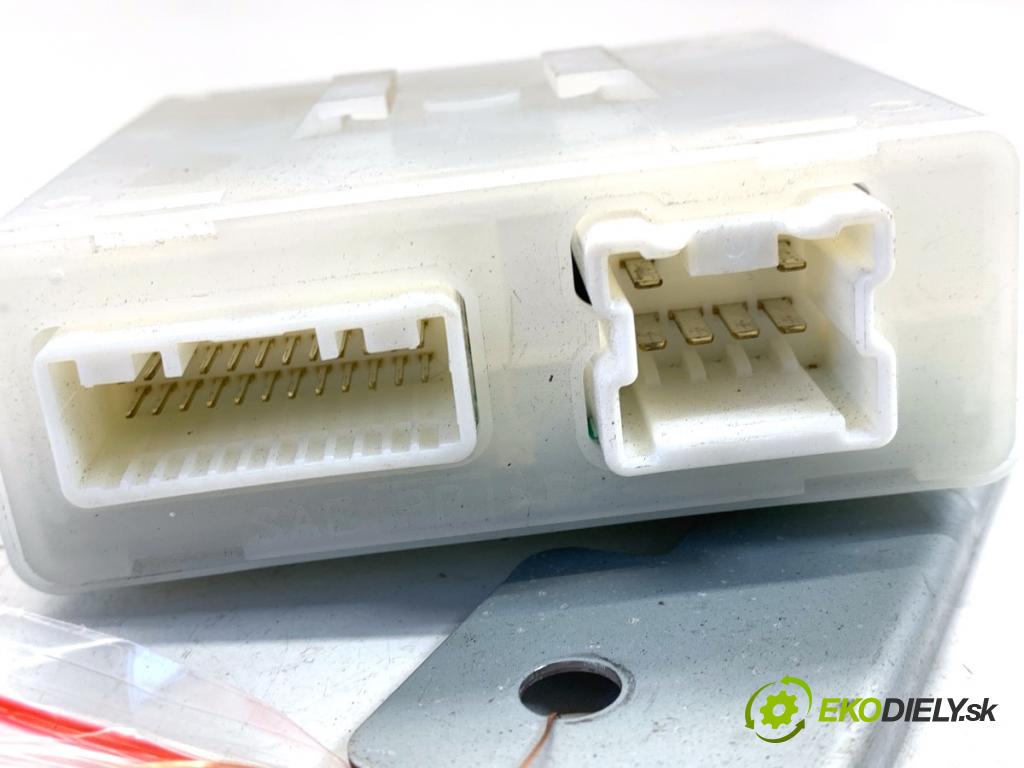 INFINITI Q50 sedan 2014 268 kW 50 Hybrid AWD 3498 Modul Riadiaca jednotka 988004GA0A (Riadiaca jednotka ostatné)