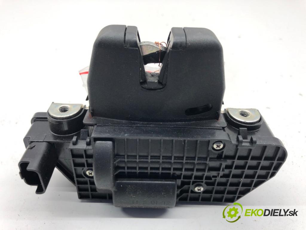 CITROEN DS5 liftback 2012 120 kW 2.0 HDi 165 1997 zámok dverí zad 9151487499H