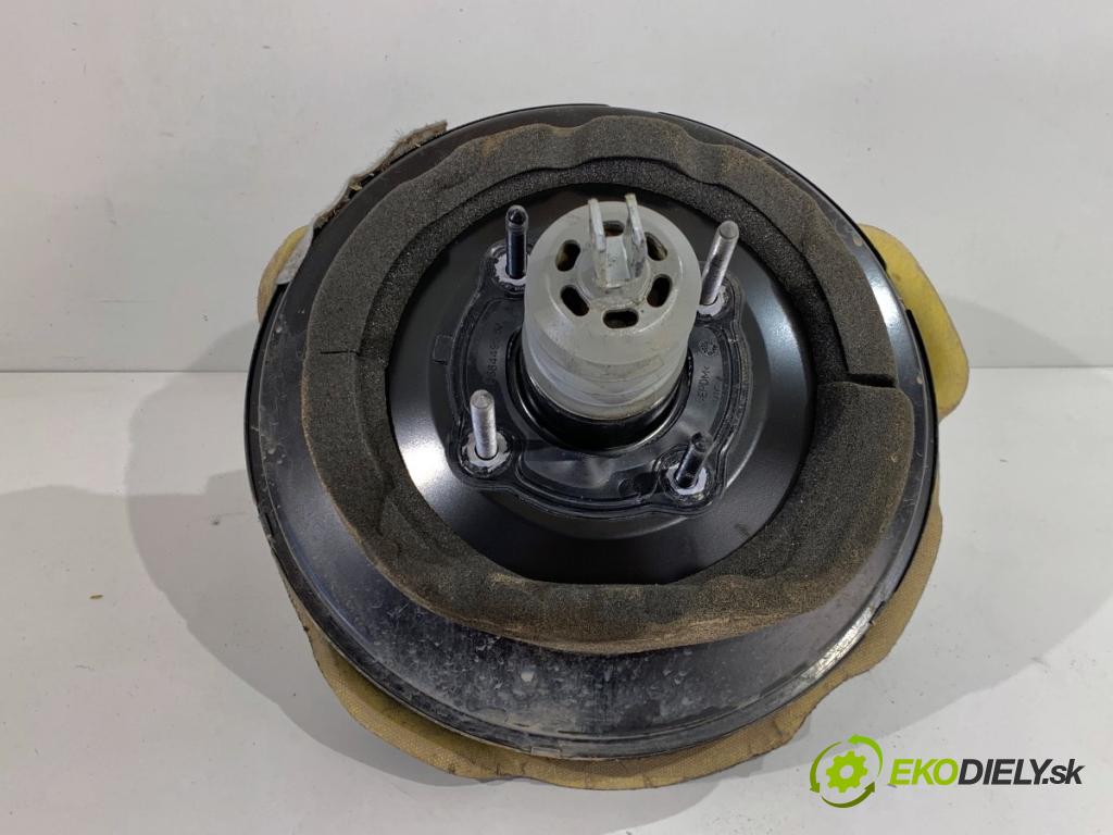 CITROEN DS5 liftback 2012 120 kW 2.0 HDi 165 1997 Posilovač bŕzd 9673926380