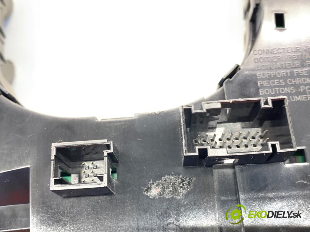 CITROEN DS5 liftback 2012 120 kW 2.0 HDi 165 1997 přepínač oken 96661742ZD (Páčky pod volantem)