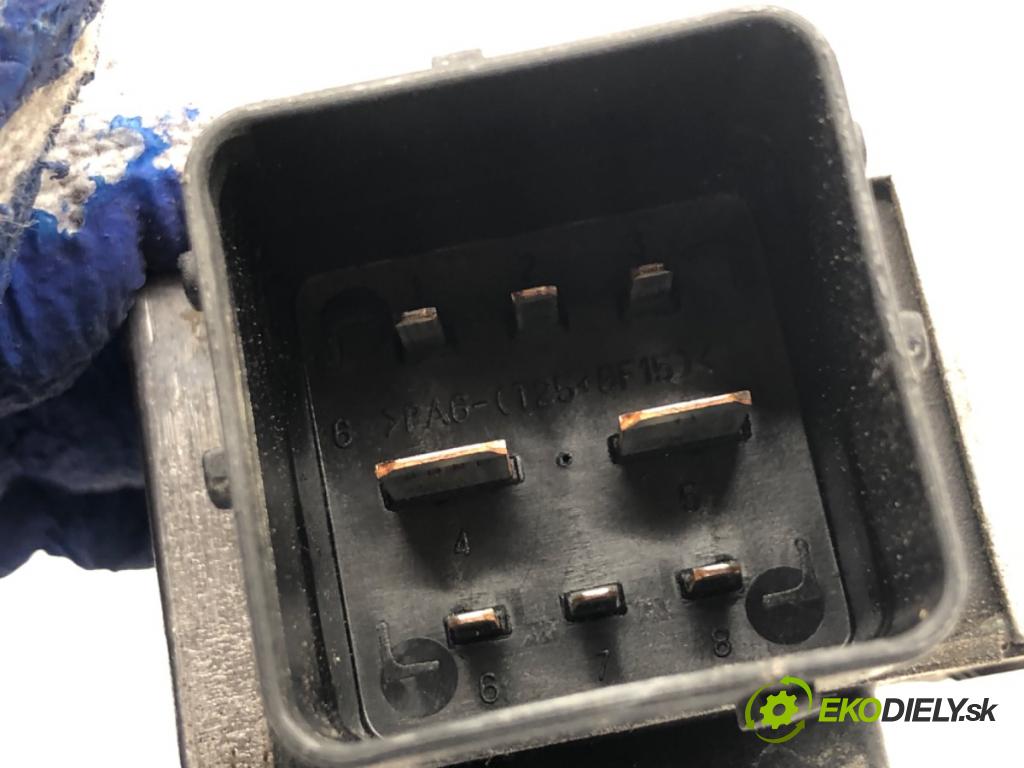 CITROEN DS5 liftback 2012 120 kW 2.0 HDi 165 1997 relé svíček žhavení 9663824880 (Relé)