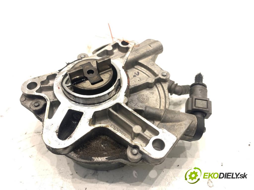 CITROEN DS5 liftback 2012 120 kW 2.0 HDi 165 1997 Pumpa vákuová 9673836180