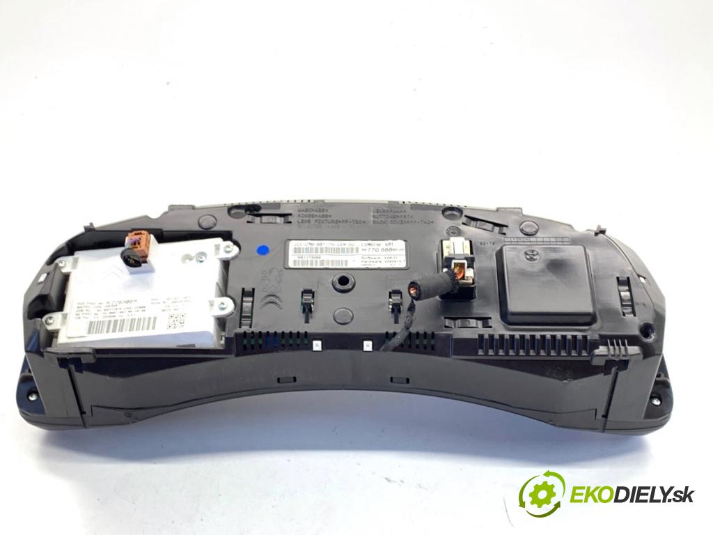 CITROEN DS5 liftback 2012 120 kW 2.0 HDi 165 1997 prístrojovka 9677066880 (Přístrojová deska)