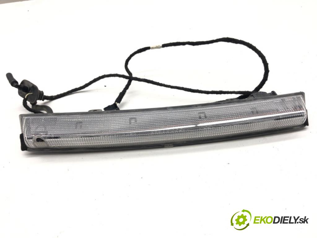 CITROEN DS5 liftback 2012 120 kW 2.0 HDi 165 1997 světlo brzdových světel 9689043280