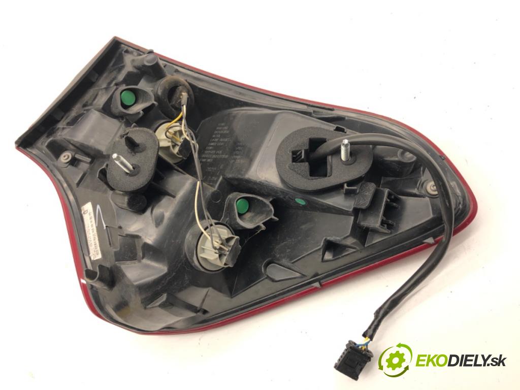 CITROEN DS5 liftback 2012 120 kW 2.0 HDi 165 1997 světlo levý zadní část 9803167880