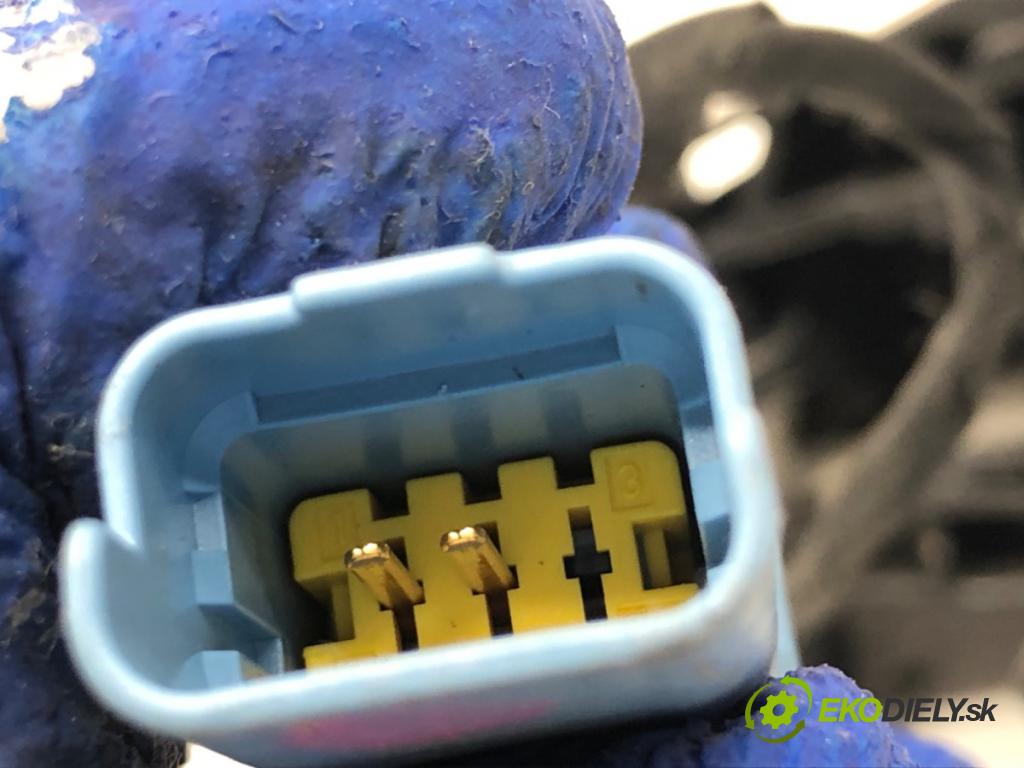 CITROEN DS5 liftback 2012 120 kW 2.0 HDi 165 1997 Kľučka vonkajšia pravy zad 9686433680