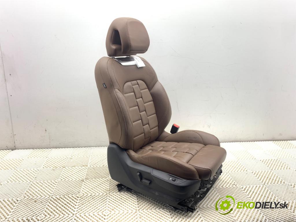 CITROEN DS5 liftback 2012 120 kW 2.0 HDi 165 1997 Sedadlo pravy predný