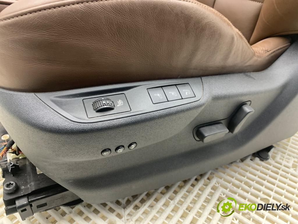 CITROEN DS5 liftback 2012 120 kW 2.0 HDi 165 1997 Sedadlo ľavy predný