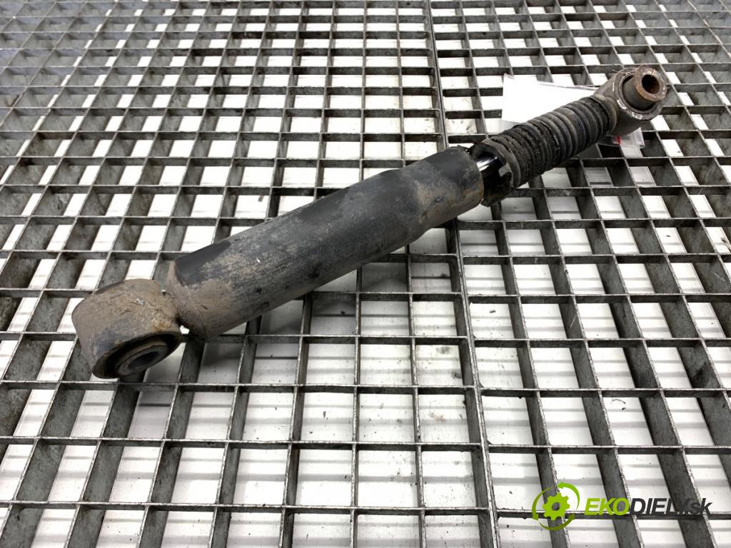 CITROEN DS5 liftback 2012 120 kW 2.0 HDi 165 1997 Tlmič pravy zad