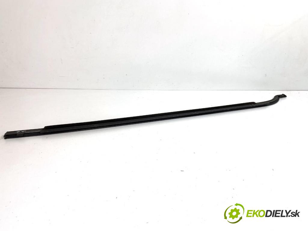 CITROEN DS5 liftback 2012 120 kW 2.0 HDi 165 1997 Lišta Sbírání: zad pravy