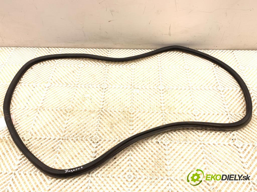 CITROEN DS5 liftback 2012 120 kW 2.0 HDi 165 1997 tesnenie dverí kufra 