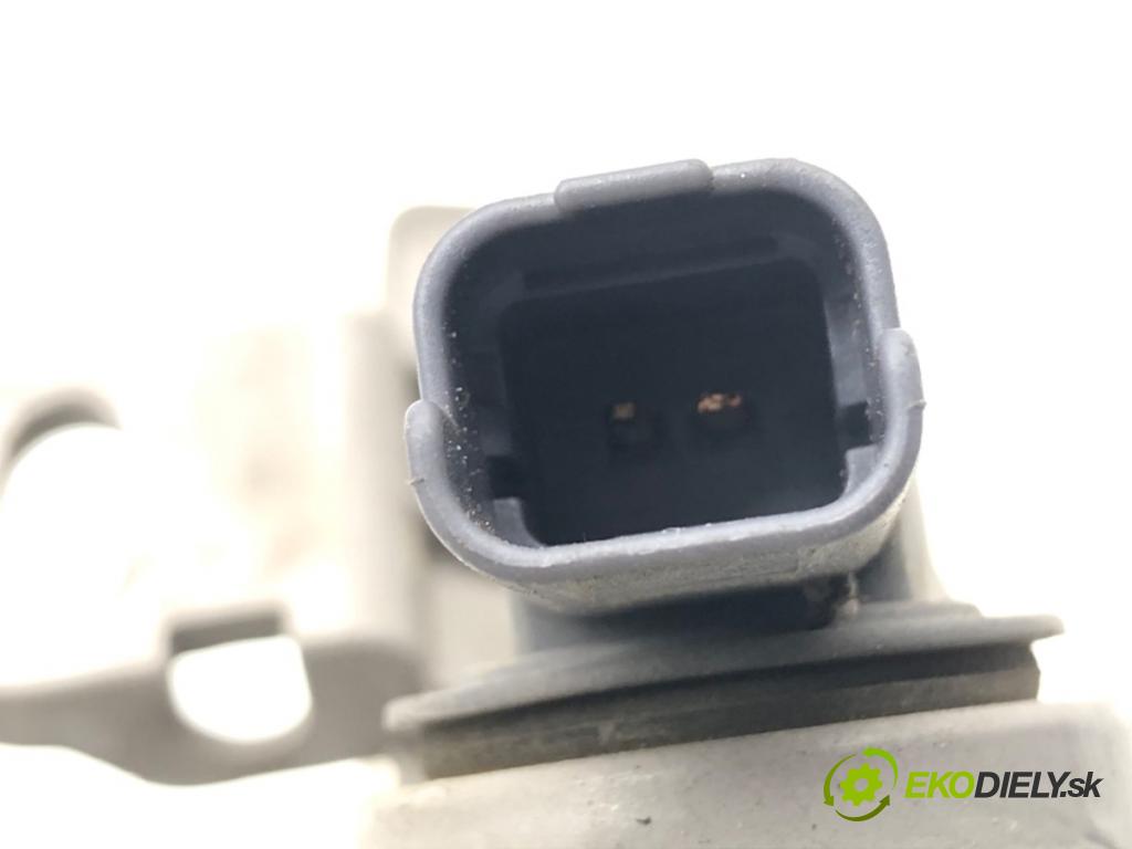 CITROEN DS5 liftback 2012 120 kW 2.0 HDi 165 1997 směrovka levý přední část 9687188780 (Klika dveří ostatní)