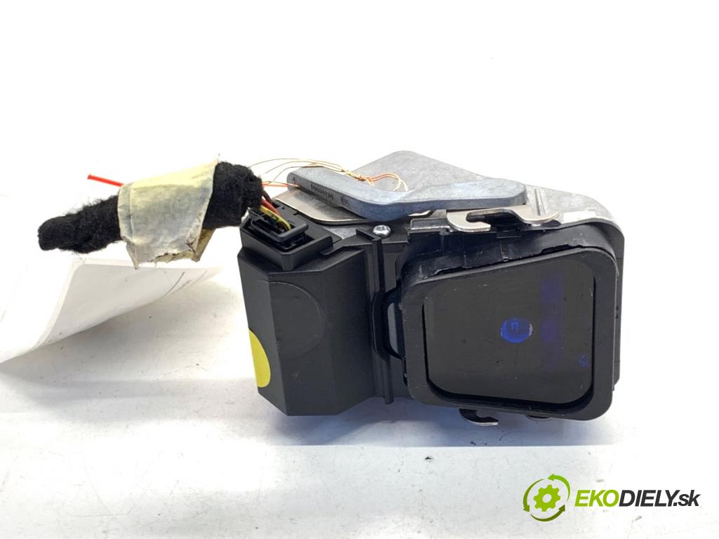 CITROEN DS5 liftback 2012 120 kW 2.0 HDi 165 1997 KAMERA okna PŘEDNÍ 9678741480