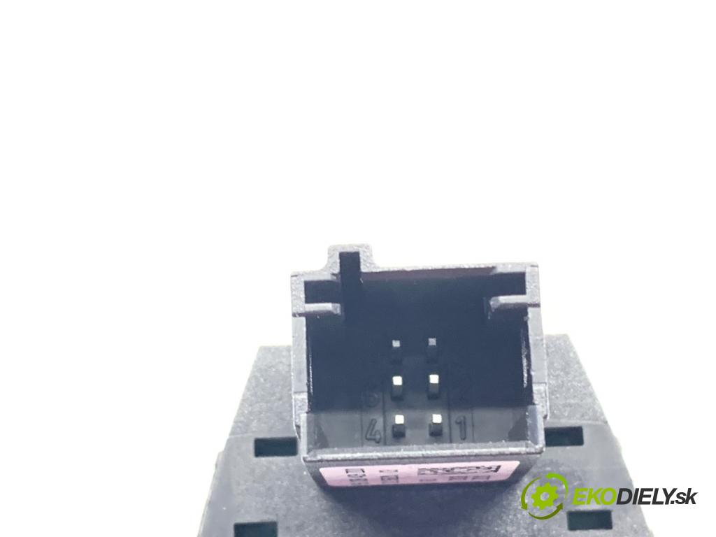 CITROEN DS5 liftback 2012 120 kW 2.0 HDi 165 1997 vypínač ZAPALOVÁNÍ: START/STOP 98008409ZD