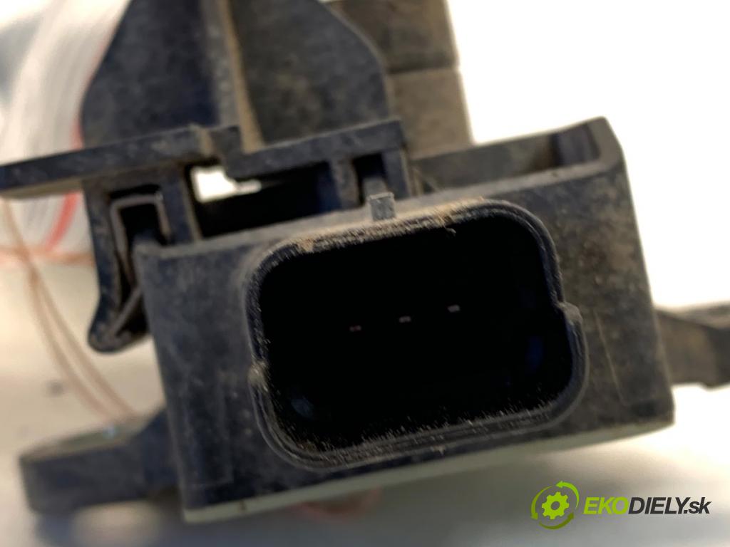 CITROEN DS5 liftback 2012 120 kW 2.0 HDi 165 1997 snímač ÚROVEŇ: XENON zadní část pravý 9663453280